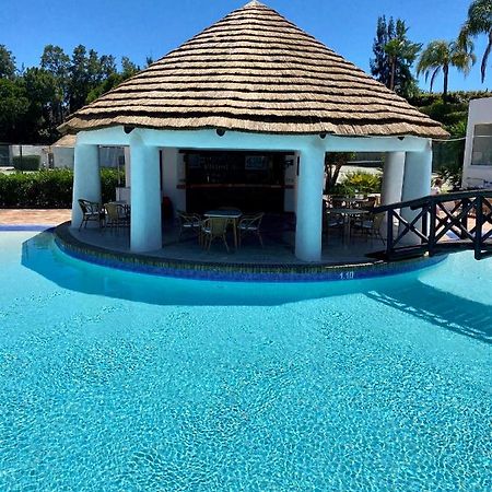 Beautiful Apartment For Rent In Quinta Do Lago With Excellent Resort Facilities Close To Lake And Beach. Exterior foto